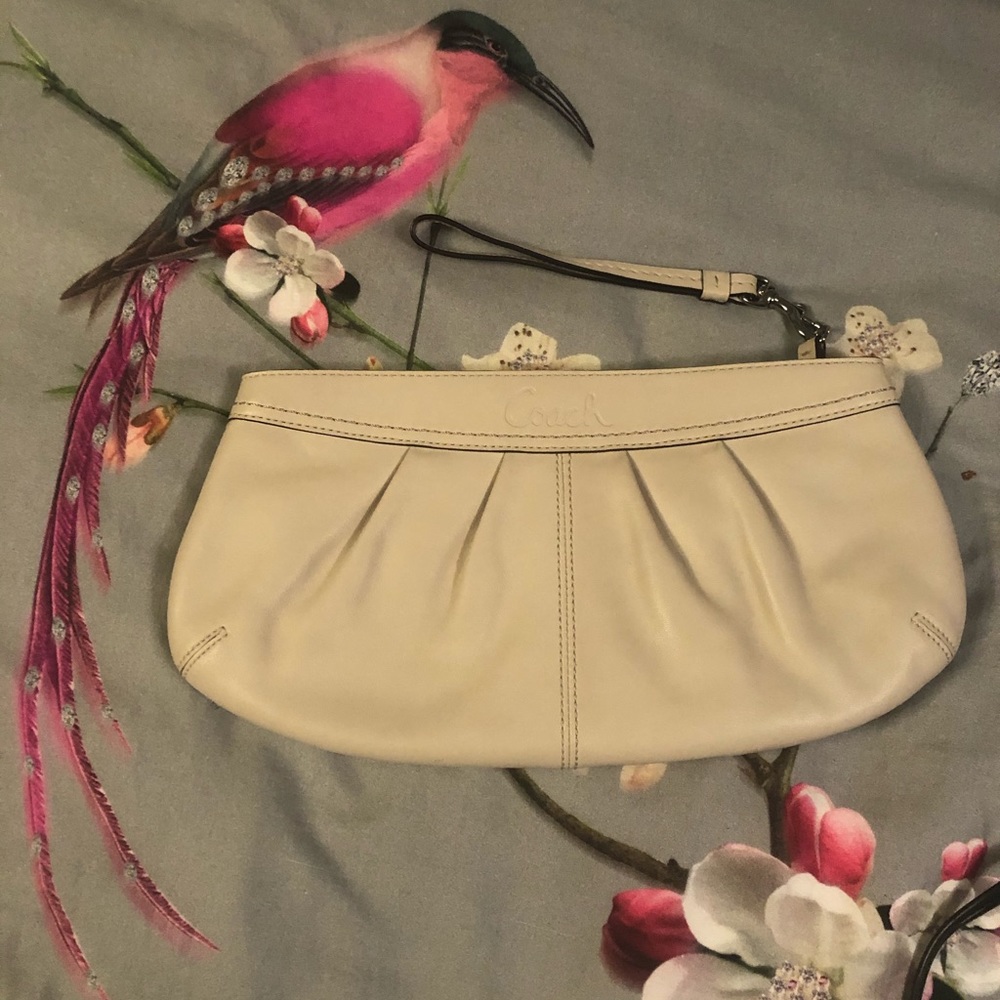 * NEW * COACH clutch